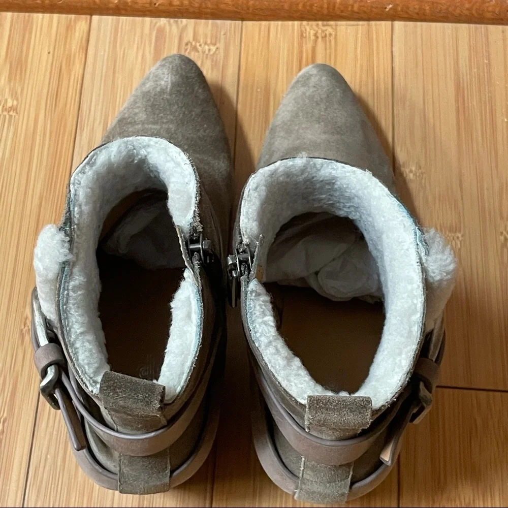 Belle by Sigerson Morrison Laica Gray Suede  Faux Fur Lined Booties size 7.5B - Picture 9 of 16